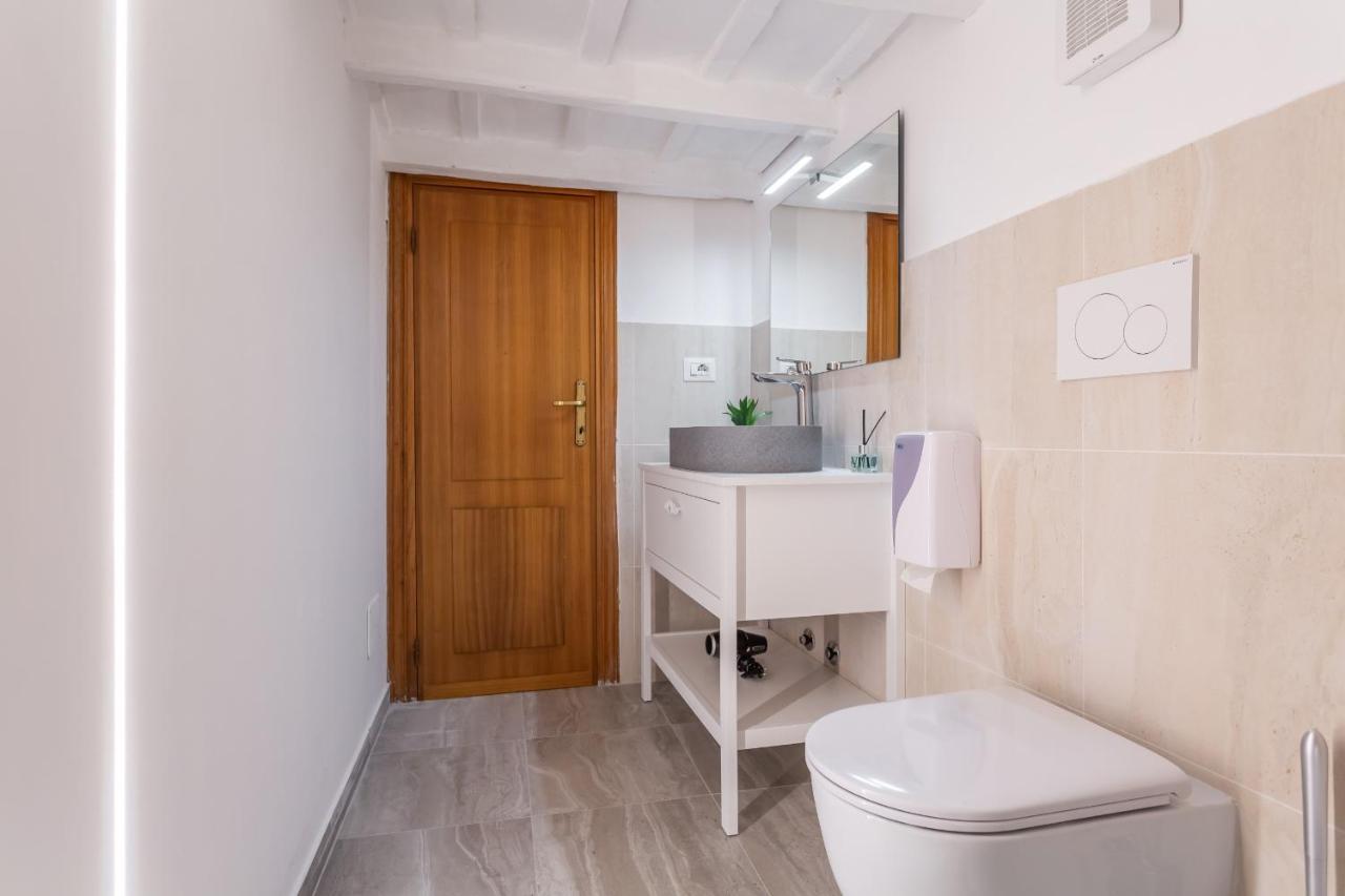 Trastevere San Calisto 3 Bdr Appartamento